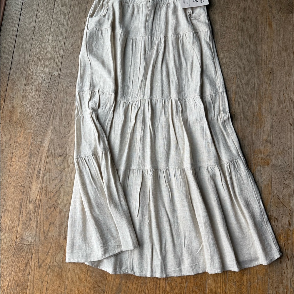NWT Adored Vintage Linen/ Viscose Blend Tiered Skirt